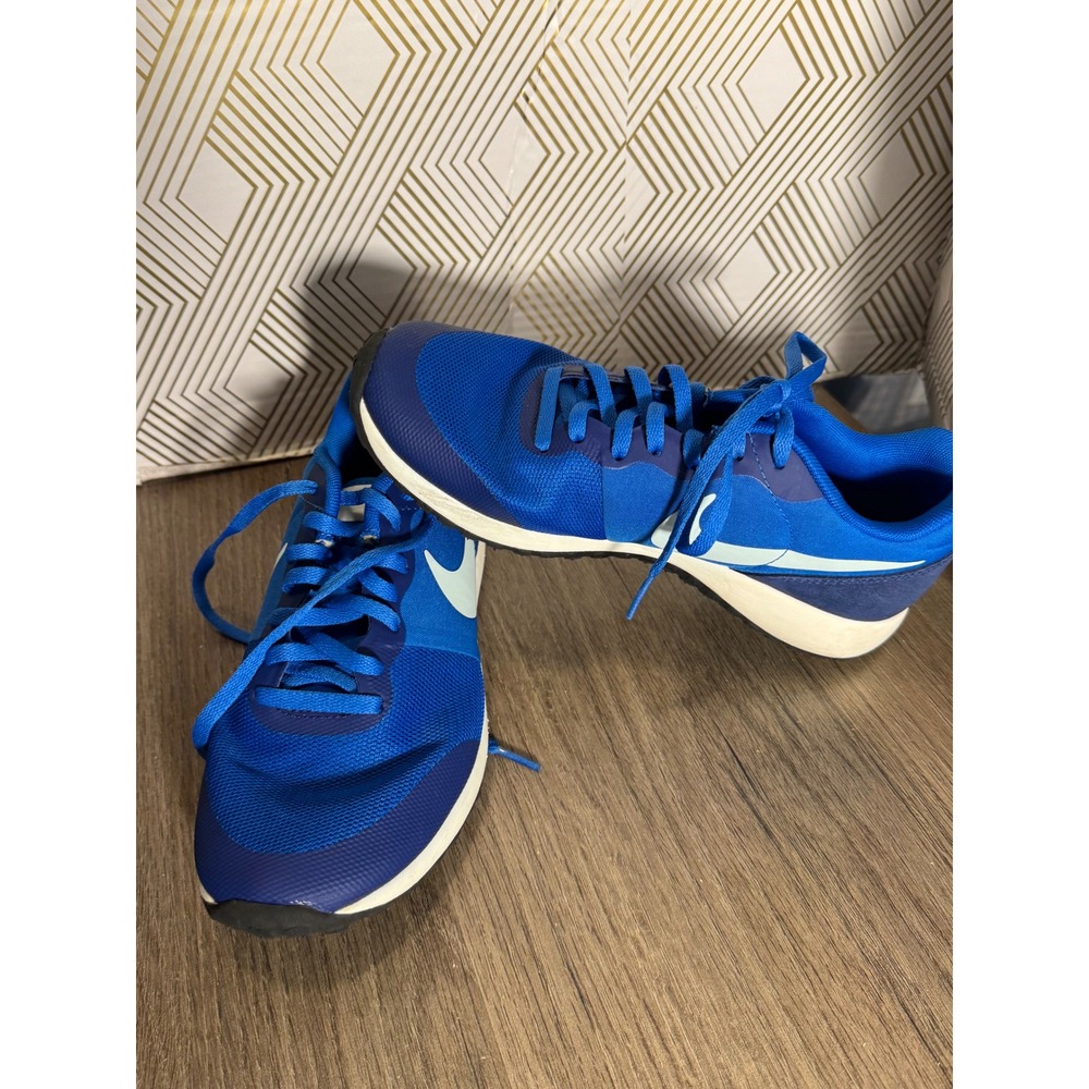 Nike Womens Blue Navy Sneakers women's size 7